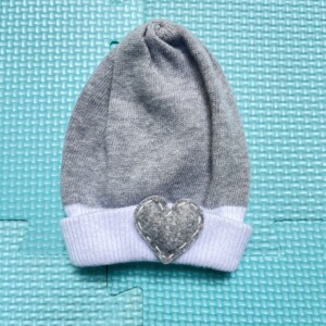 - - BERRETTO Grigio e bianco new born da Femmina